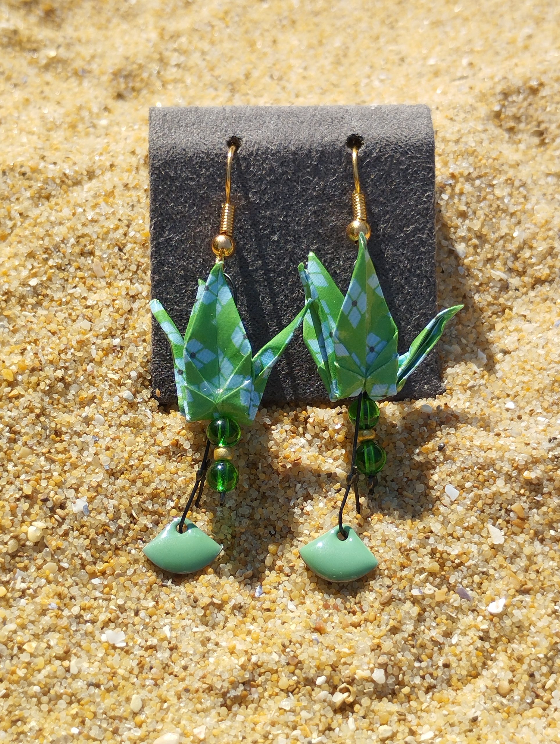 Boucles d'oreilles origami grue verte – Image 2